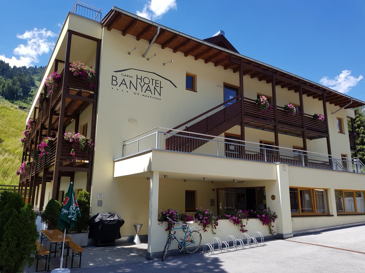 Banyan 4*